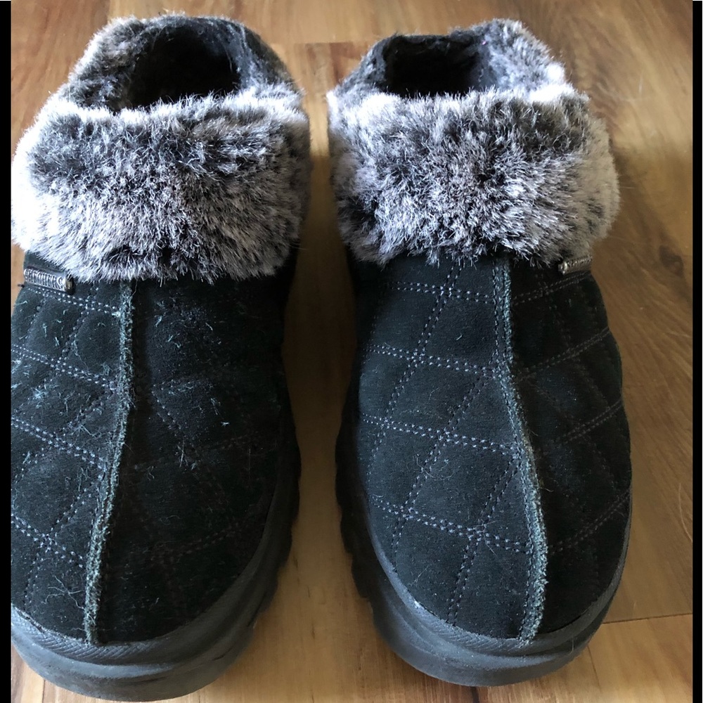 Skechers Womens as 9.5 slip-on low-cut boot